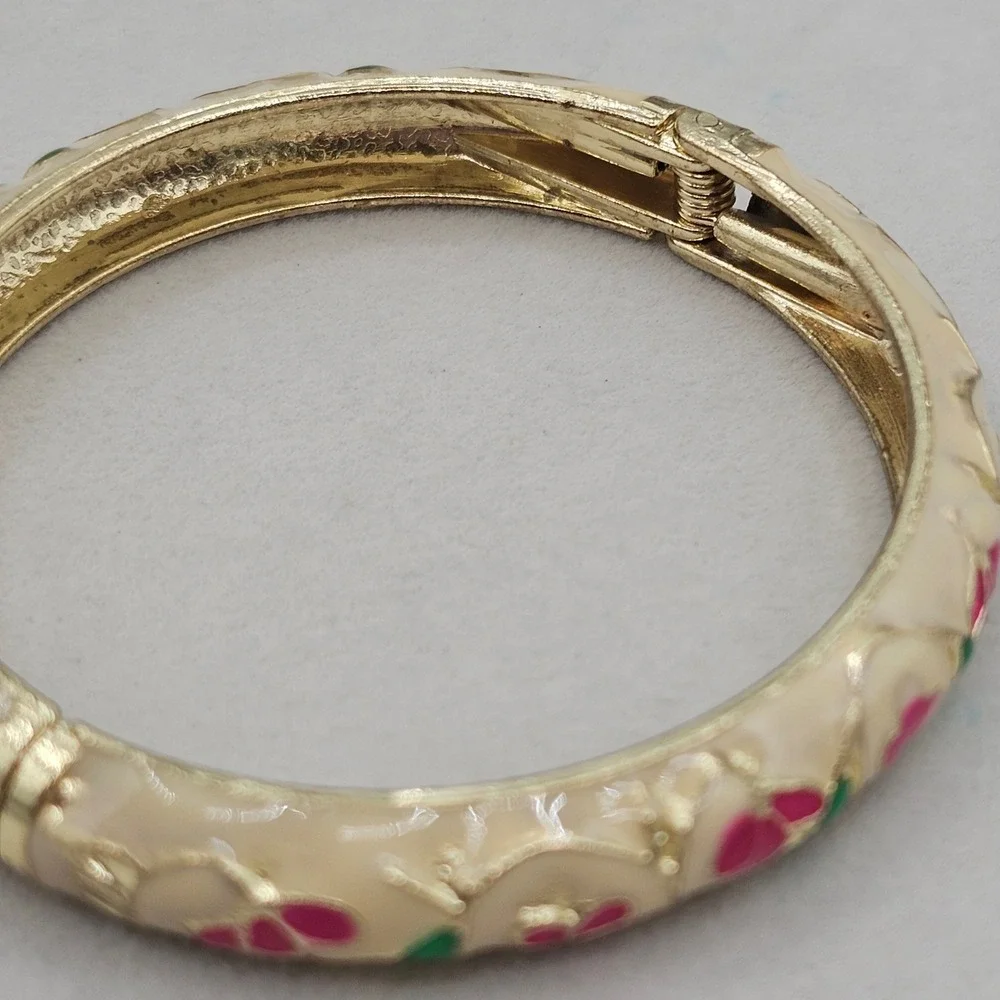 Enamel Floral Clamper Bracelet Cream Pink Gold Tone Hinged 7 Inch